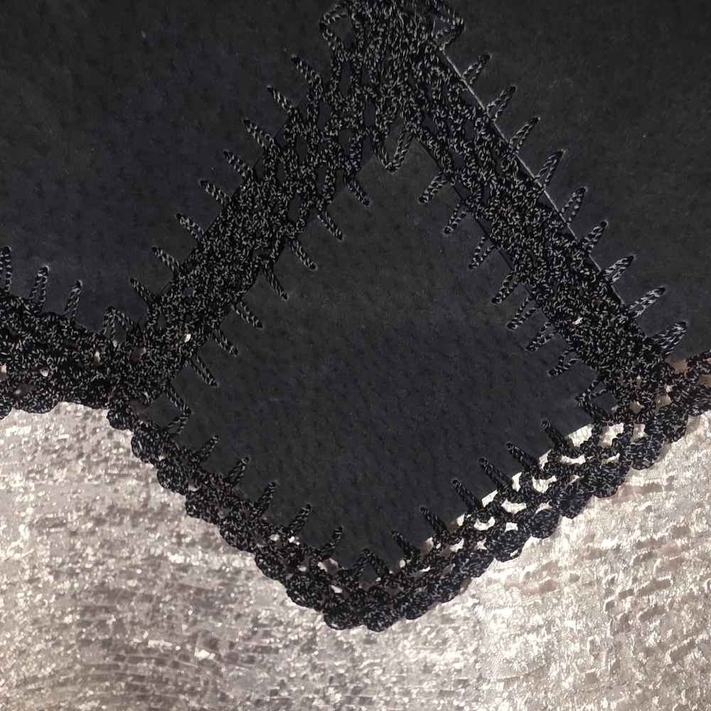 Black Crochet Trim Vest - Picture 5 of 9